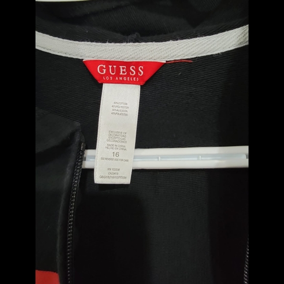 (B) Guess Sweater Red/Black/Grey - Picture 6 of 6